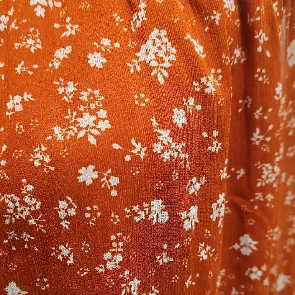 Floral Off-Shoulder Ruffle Top - Picture 4 of 5